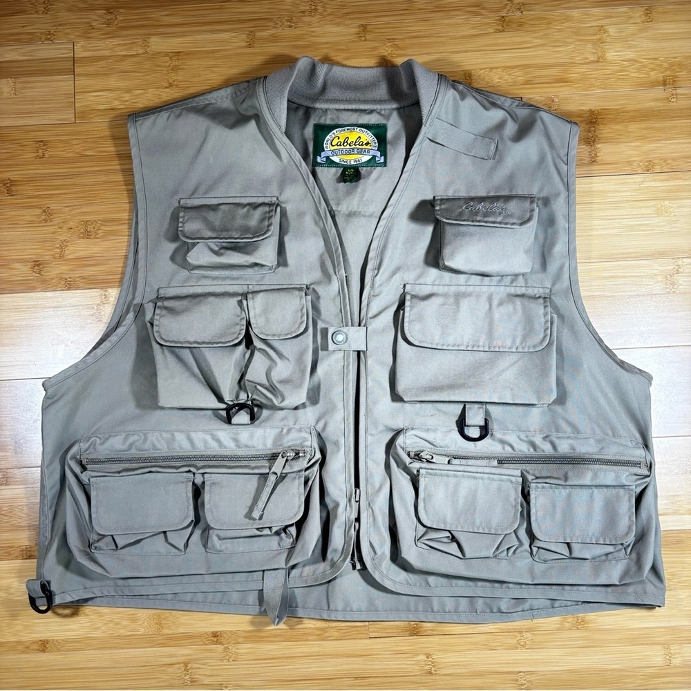 Cabela’s Safari Series Utility Vest Large NWOT Khaki Fishing Hunting Travel